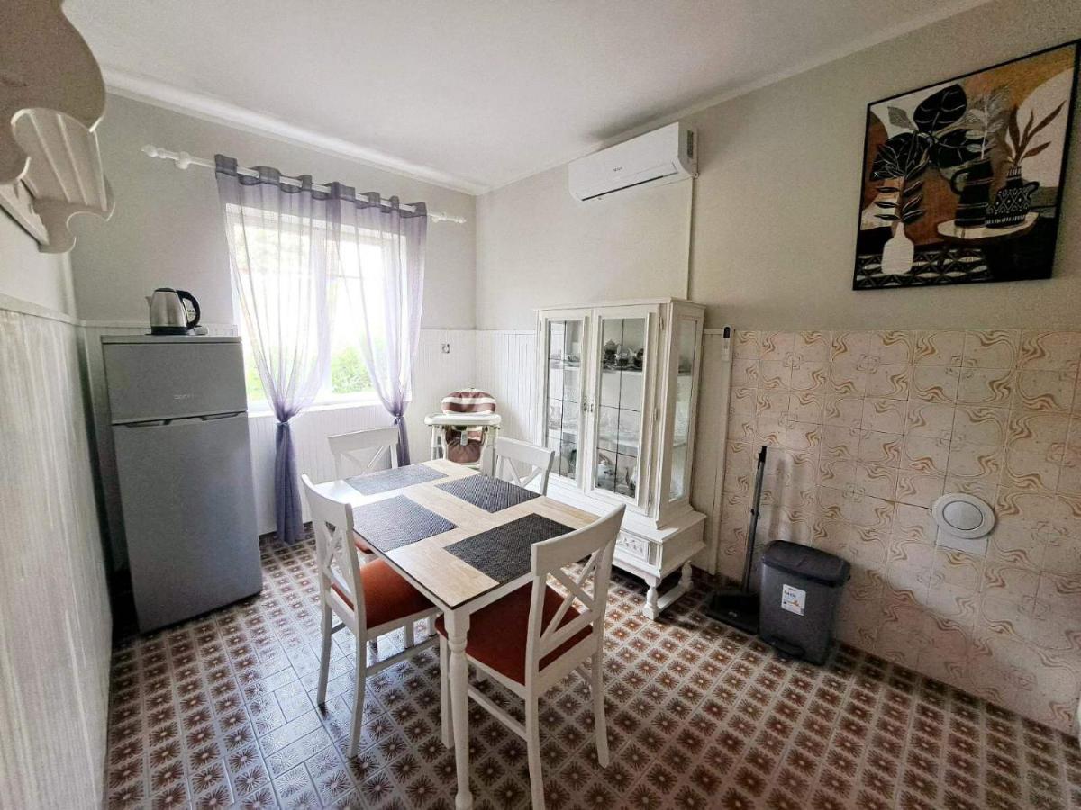 Red House Apartment Kotor Zewnętrze zdjęcie