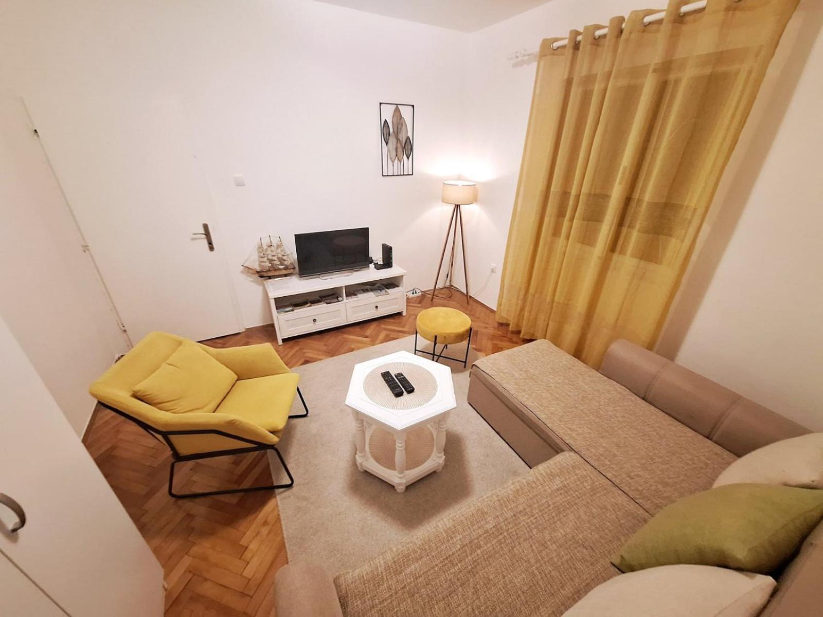 Red House Apartment Kotor Zewnętrze zdjęcie
