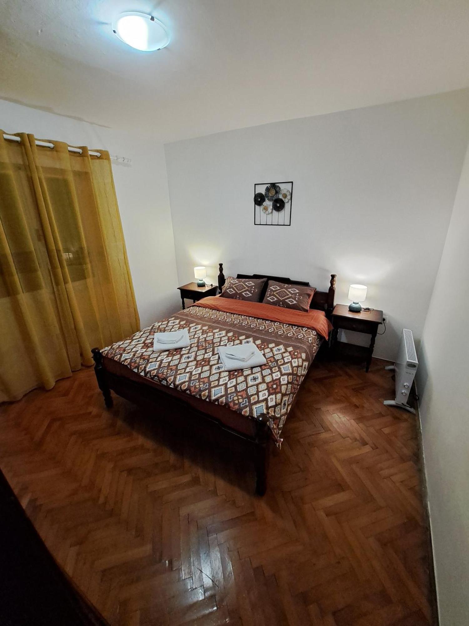 Red House Apartment Kotor Zewnętrze zdjęcie