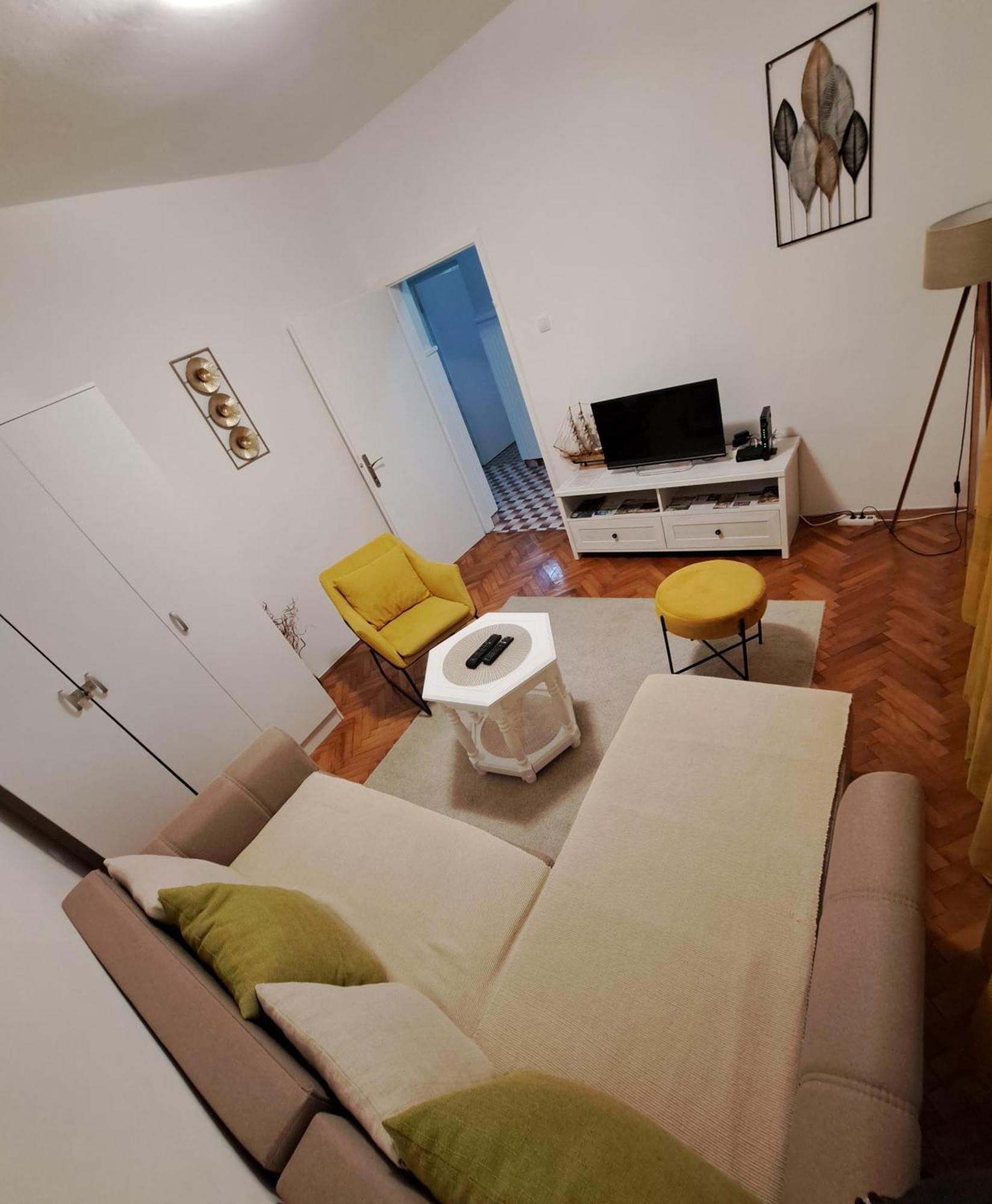 Red House Apartment Kotor Zewnętrze zdjęcie