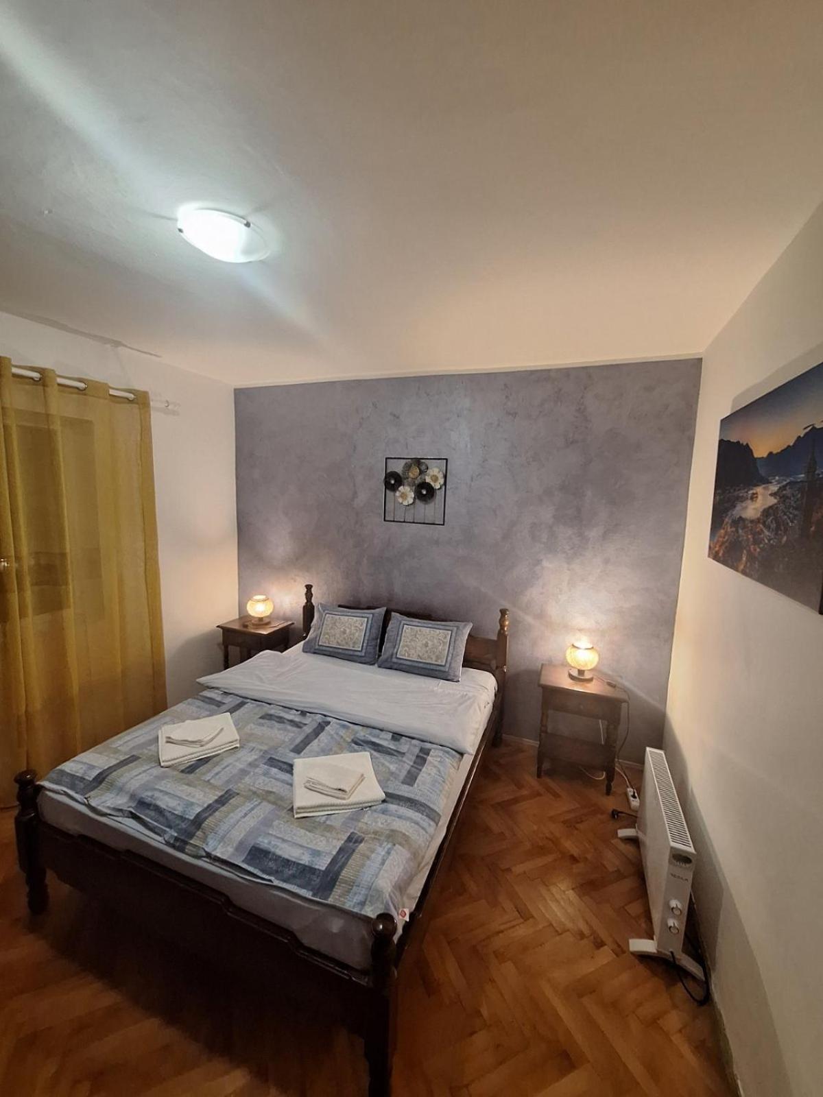 Red House Apartment Kotor Zewnętrze zdjęcie